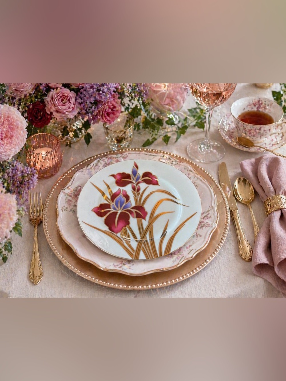 Vintage Fitz and Floyd "Iris Burgundy" Salad / Dessert Plates EUC - Picture 5 of 10